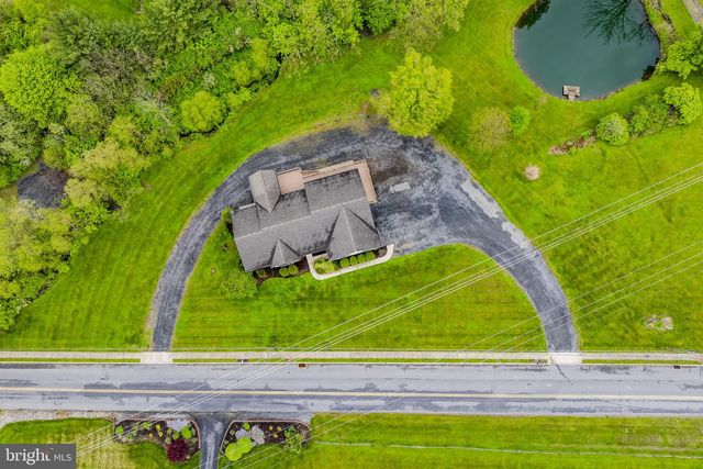 331 BRUNNERS GROVE RD, Reinholds, PA 17569