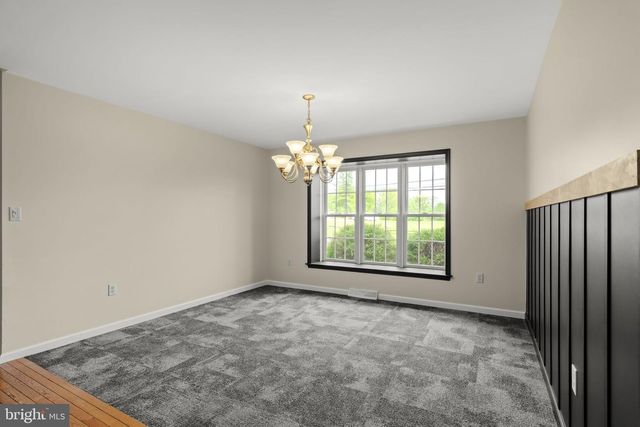 331 BRUNNERS GROVE RD, Reinholds, PA 17569