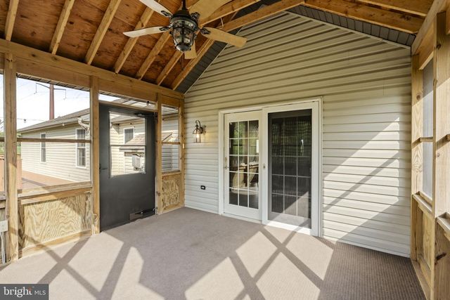 331 BRUNNERS GROVE RD, Reinholds, PA 17569