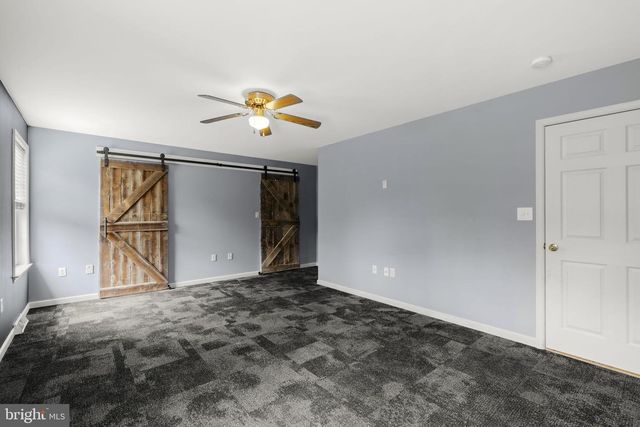 331 BRUNNERS GROVE RD, Reinholds, PA 17569