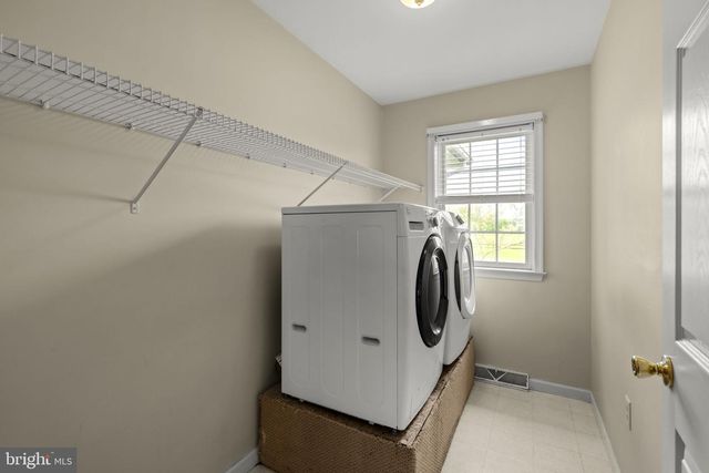331 BRUNNERS GROVE RD, Reinholds, PA 17569