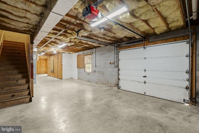 331 BRUNNERS GROVE RD, Reinholds, PA 17569
