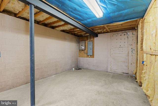 331 BRUNNERS GROVE RD, Reinholds, PA 17569