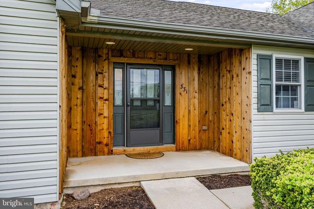 331 BRUNNERS GROVE RD, Reinholds, PA 17569