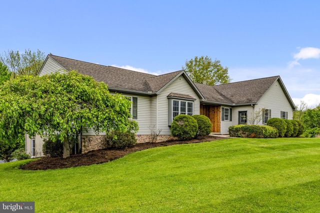 331 BRUNNERS GROVE RD, Reinholds, PA 17569