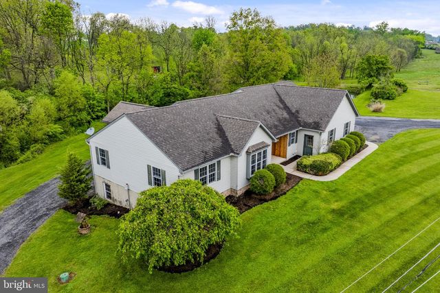 331 BRUNNERS GROVE RD, Reinholds, PA 17569
