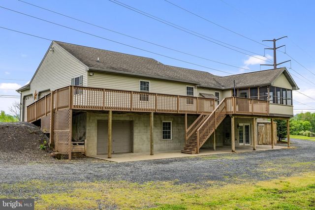 331 BRUNNERS GROVE RD, Reinholds, PA 17569