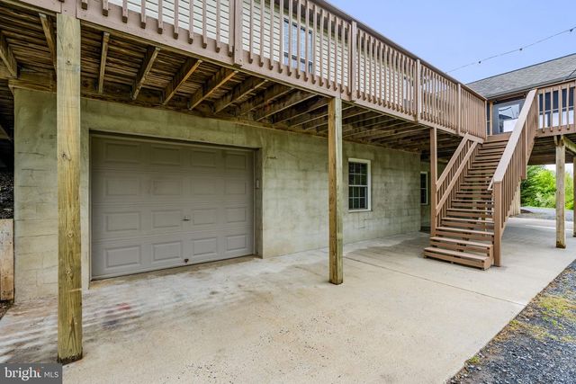 331 BRUNNERS GROVE RD, Reinholds, PA 17569