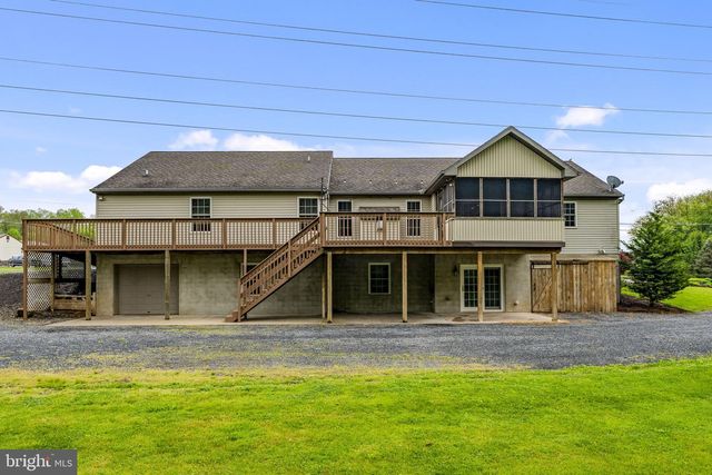 331 BRUNNERS GROVE RD, Reinholds, PA 17569