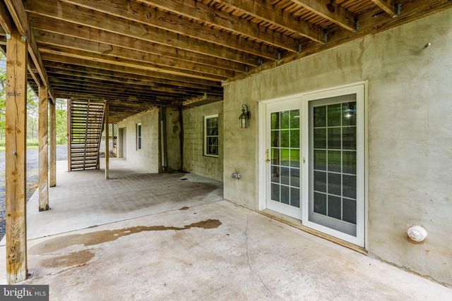 331 BRUNNERS GROVE RD, Reinholds, PA 17569