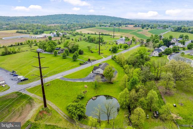 331 BRUNNERS GROVE RD, Reinholds, PA 17569