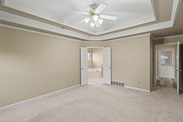 8726 MEADOW GREEN DR, Memphis, TN 38016