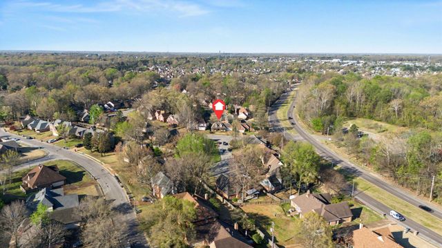 8726 MEADOW GREEN DR, Memphis, TN 38016