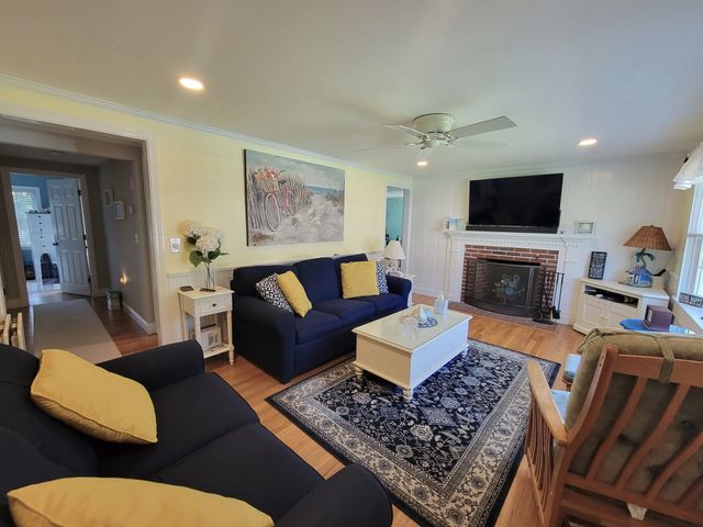 18 Lyndale Road, Yarmouth, MA 02664