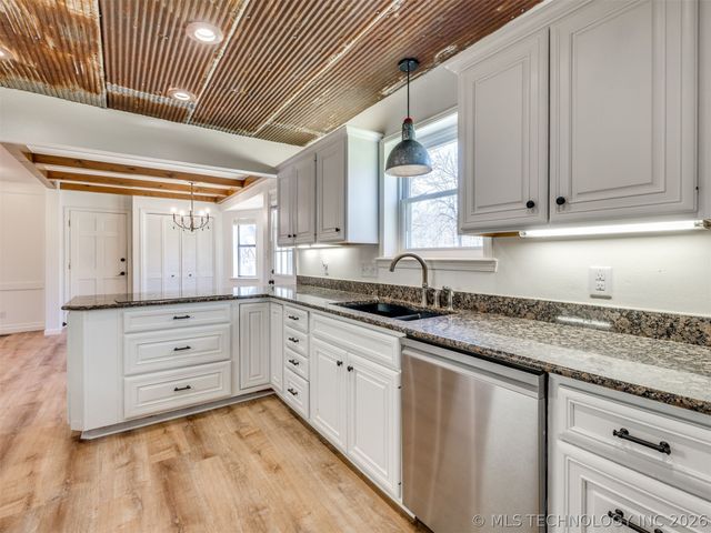 4628 S 193rd West Avenue, Sand Springs, OK 74063