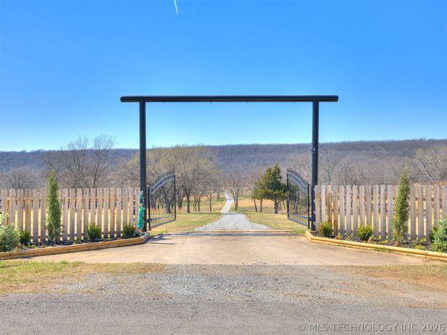 4628 S 193rd West Avenue, Sand Springs, OK 74063