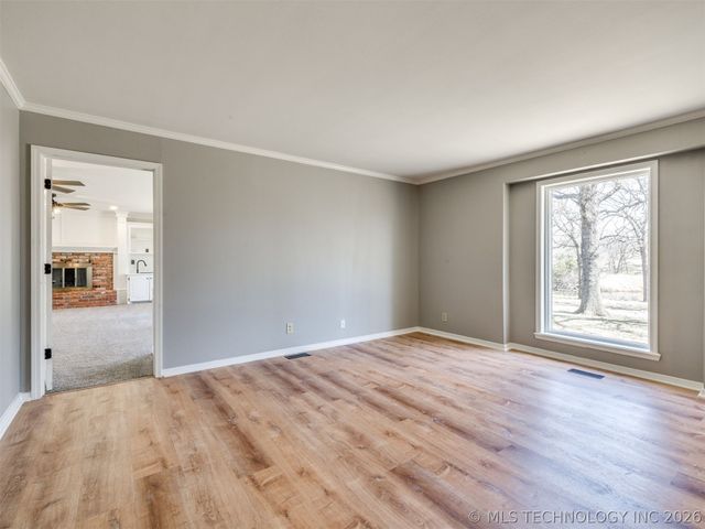 4628 S 193rd West Avenue, Sand Springs, OK 74063