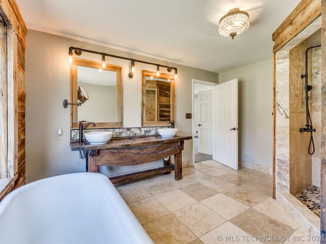 4628 S 193rd West Avenue, Sand Springs, OK 74063