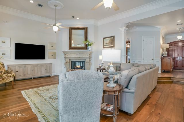 200 Evangeline Walk, Bossier City, LA 71111