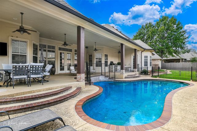 200 Evangeline Walk, Bossier City, LA 71111