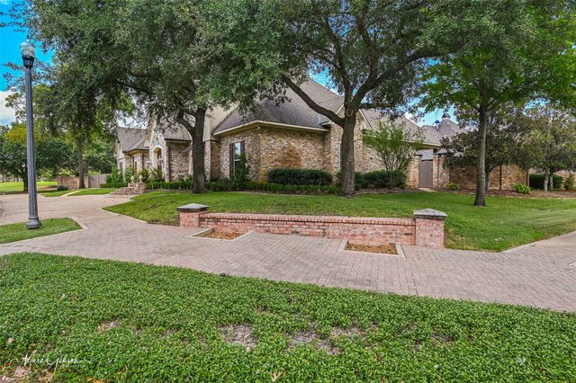 200 Evangeline Walk, Bossier City, LA 71111