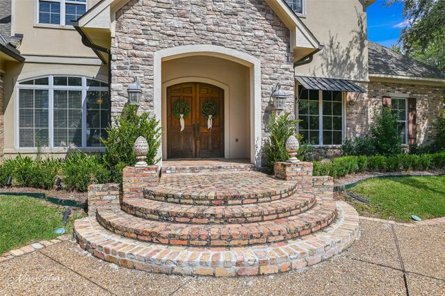 200 Evangeline Walk, Bossier City, LA 71111