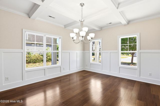 90 W Bailey Lane, Hampstead, NC 28443