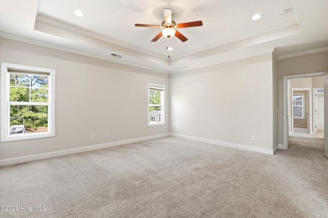 90 W Bailey Lane, Hampstead, NC 28443