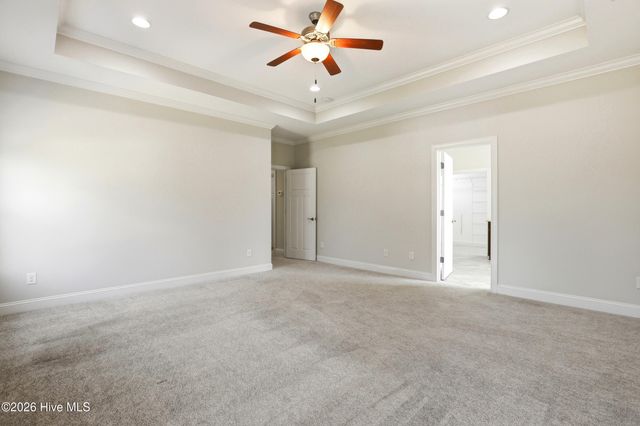 90 W Bailey Lane, Hampstead, NC 28443