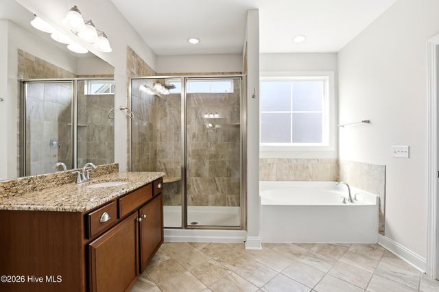 90 W Bailey Lane, Hampstead, NC 28443