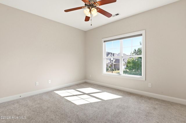 90 W Bailey Lane, Hampstead, NC 28443