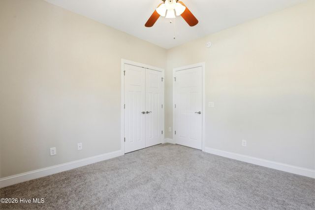 90 W Bailey Lane, Hampstead, NC 28443