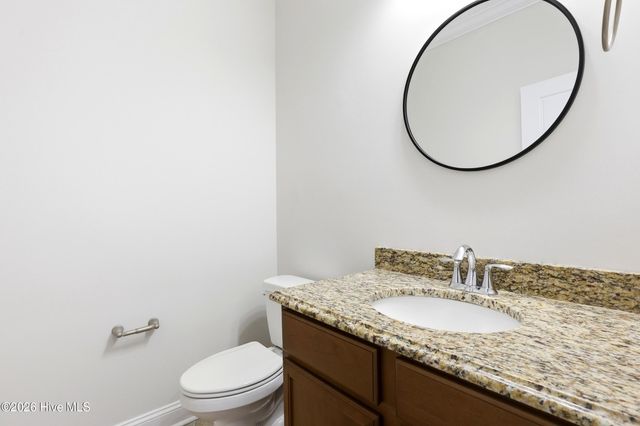 90 W Bailey Lane, Hampstead, NC 28443