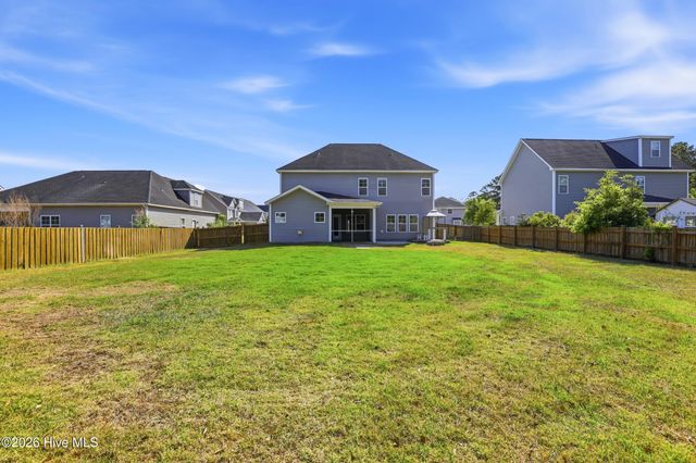 90 W Bailey Lane, Hampstead, NC 28443