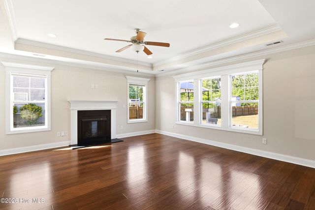 90 W Bailey Lane, Hampstead, NC 28443