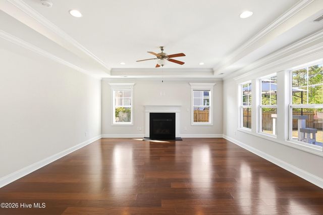 90 W Bailey Lane, Hampstead, NC 28443