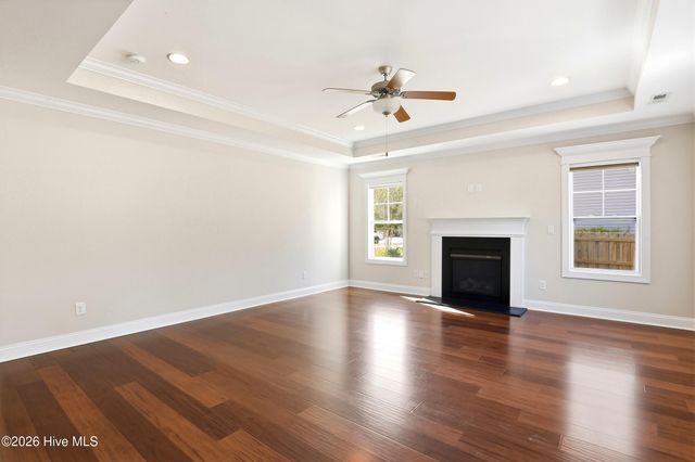 90 W Bailey Lane, Hampstead, NC 28443