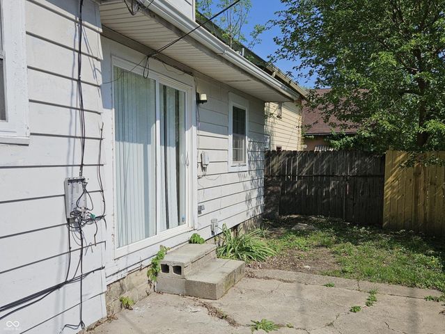 835 Tecumseh Street, Indianapolis, IN 46201