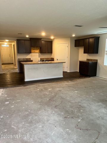15620 SADDLED CHARGER Drive, Jacksonville, FL 32234