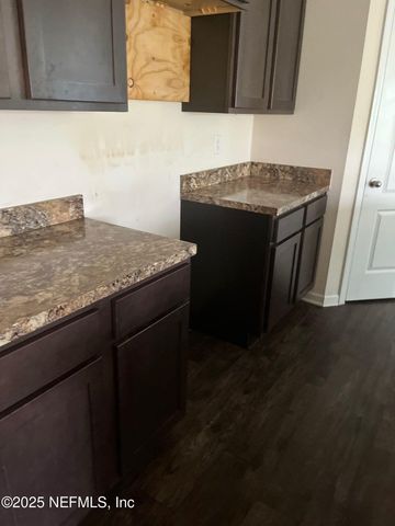 15620 SADDLED CHARGER Drive, Jacksonville, FL 32234