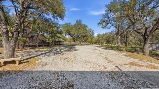 1248 Edwards, New Braunfels, TX 78132