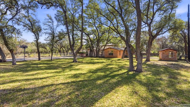 1248 Edwards, New Braunfels, TX 78132