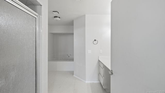 1248 Edwards, New Braunfels, TX 78132