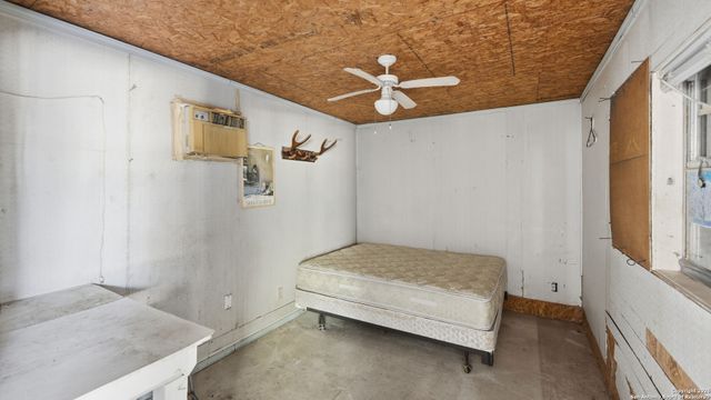 1248 Edwards, New Braunfels, TX 78132