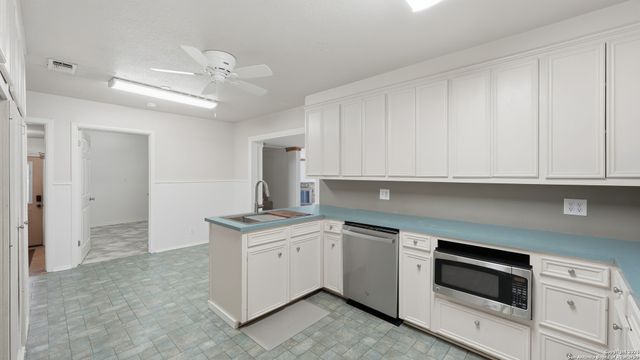 1248 Edwards, New Braunfels, TX 78132