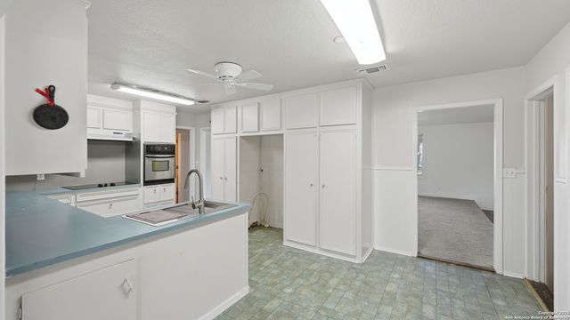 1248 Edwards, New Braunfels, TX 78132