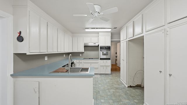 1248 Edwards, New Braunfels, TX 78132