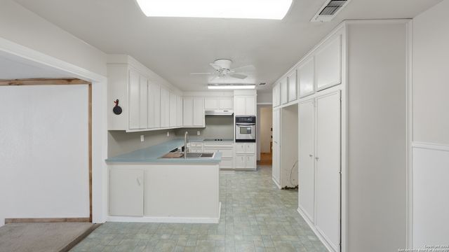 1248 Edwards, New Braunfels, TX 78132