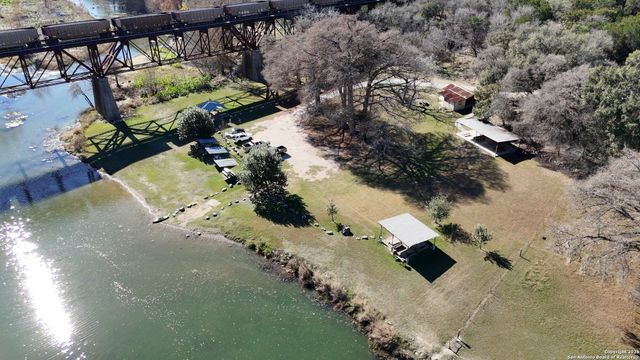 1248 Edwards, New Braunfels, TX 78132