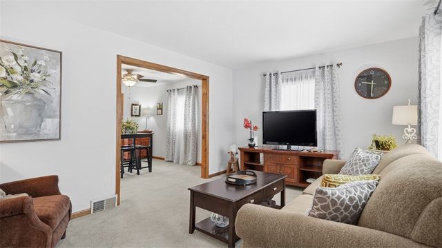 32 HERBST ROAD, Kennedy Twp, PA 15108